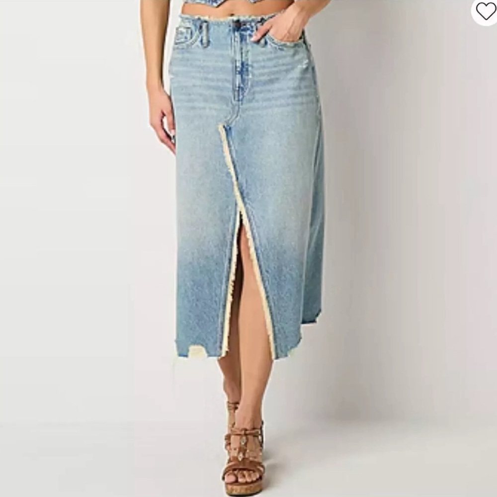 Arizona Women's Mid Rise Midi Denim Skirt-Juniors Size 0